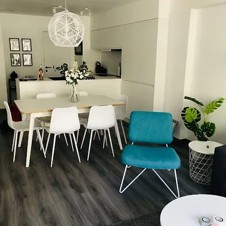 New Port * ניופורט